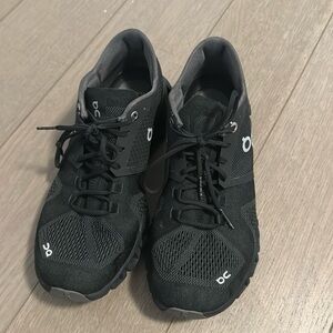 On running “On Cloud” Sneakers